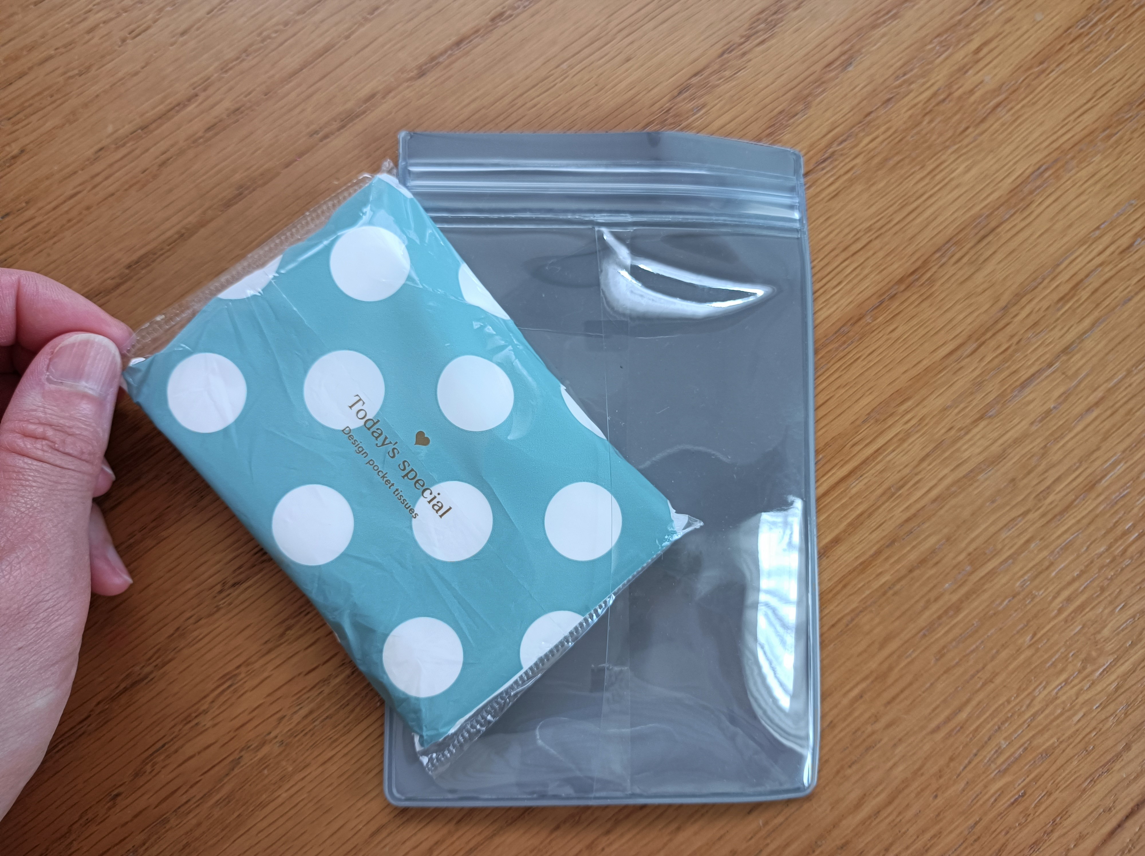 Seria 今すぐ捨てたい！を叶える「ごみ入れ付きポケットティッシュケース」レジャー雑貨Mart マート 公式サイト光文社