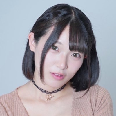 家族ありき”で自由度は増した！今どき「いい妻ファッション」をレポート｜VERY