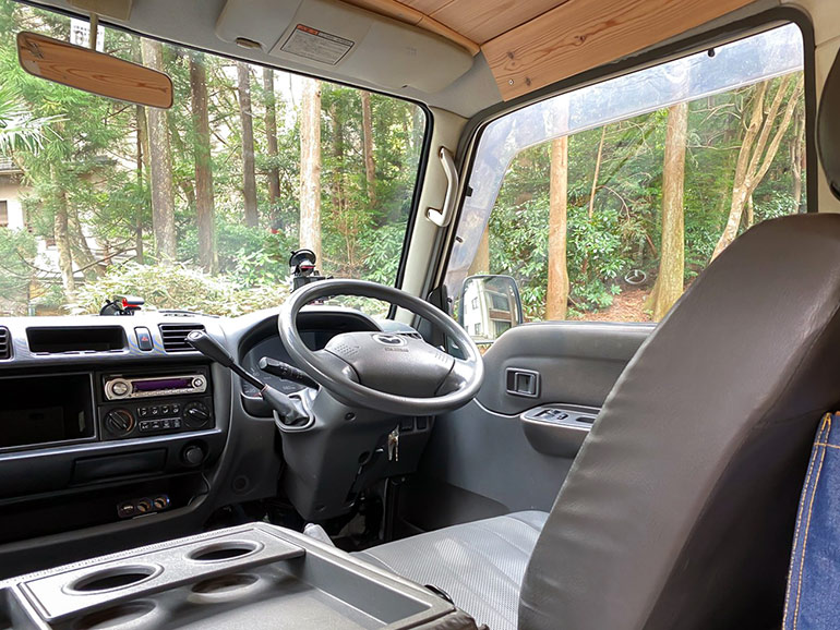 ライトバンとは？乗用車との違いやメリット・デメリットを徹底解説