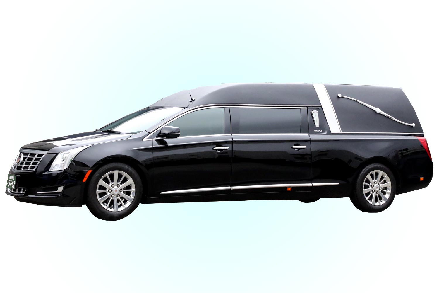 キャデラックリムジン霊柩車を購入しました - 有限会社ミヤオク葬祭