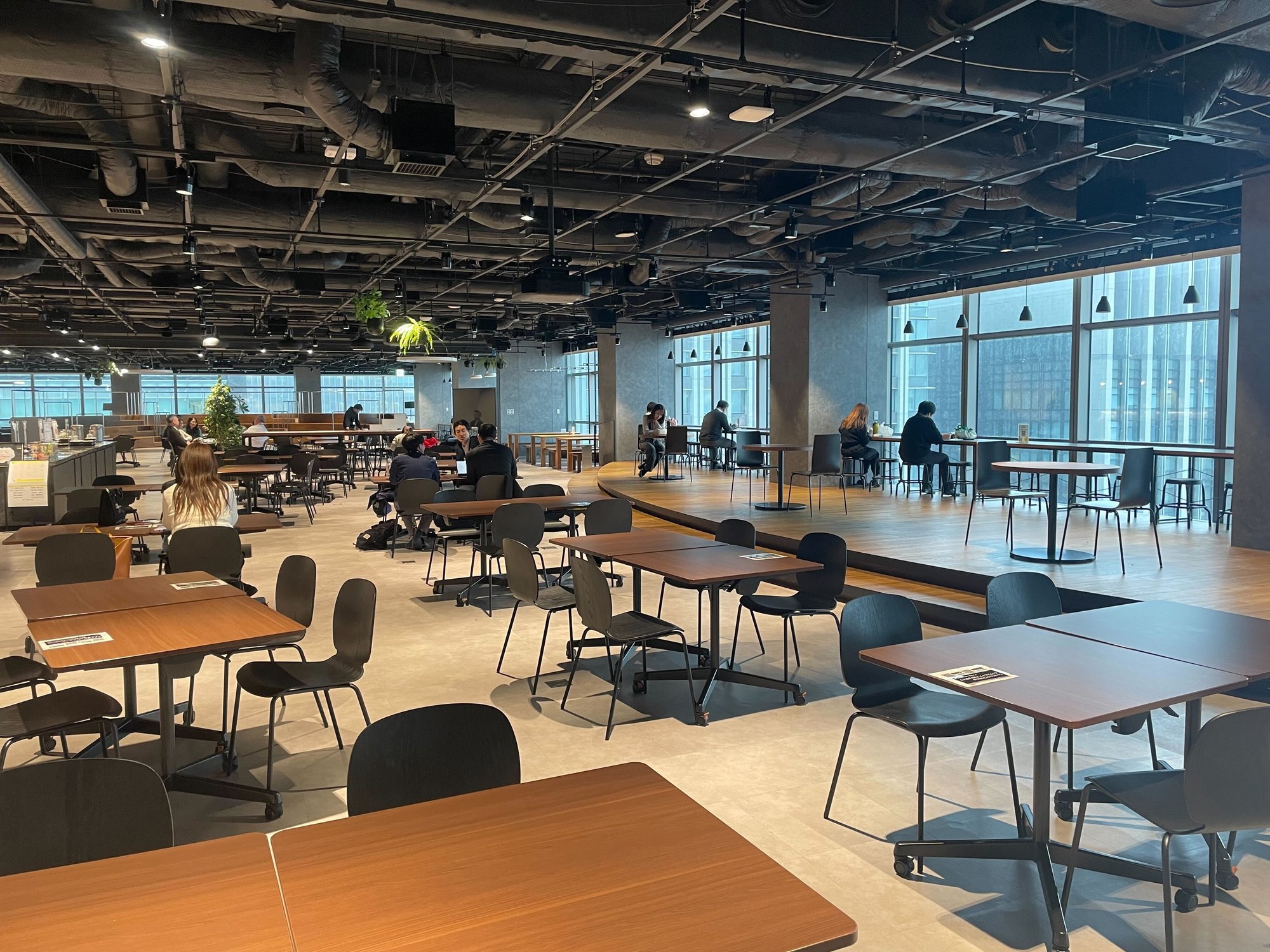 総務省NTTドコモ本社 山王パークタワー ・NTTドコモ品川ビルの視察 平成29年9月5日