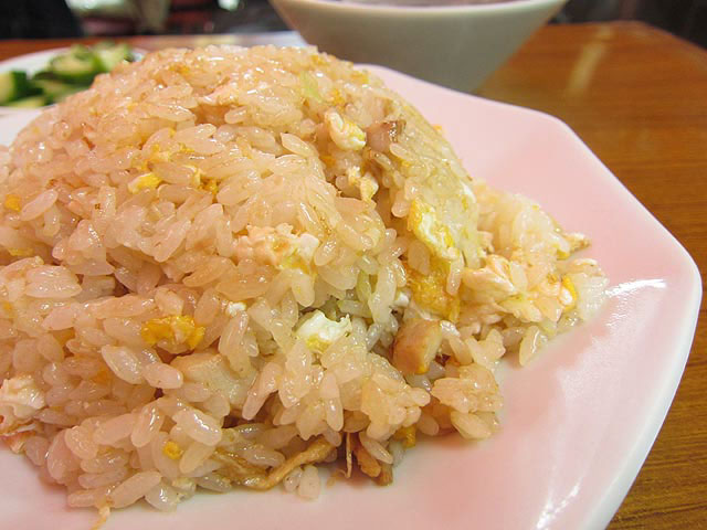 上野アメ横ガード下の老舗中華「珍々軒」のワンコイン醤油ラーメン！こういうの好きだな シンプルで。ショウユの味って男のコだよな - 己 おれ