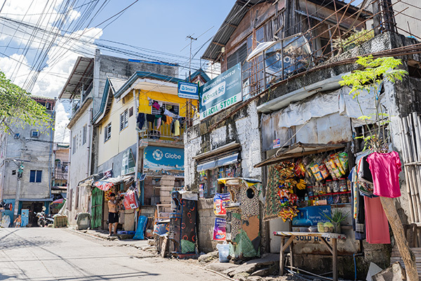 発展途上国に存在する世界の巨大スラム旅と地理