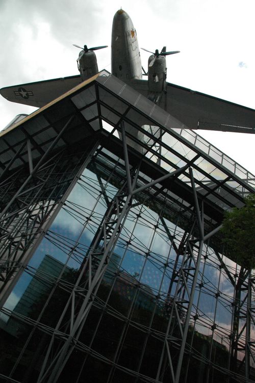 輸送機の物語③ベルリン大空輸作戦！飢えたドイツ人たちを救え！ワンモア@航空エッセイ