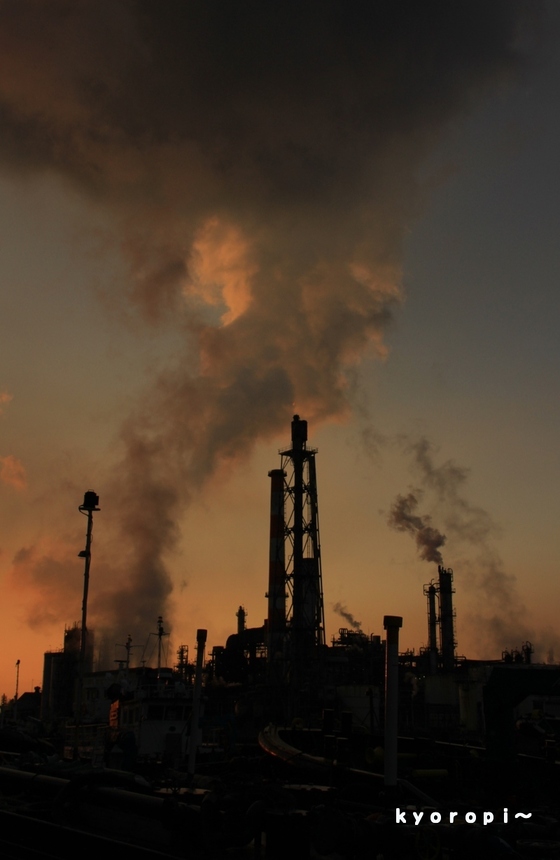 川崎の工場 夜光地区 写真素材613257無料 - フォトライブラリ