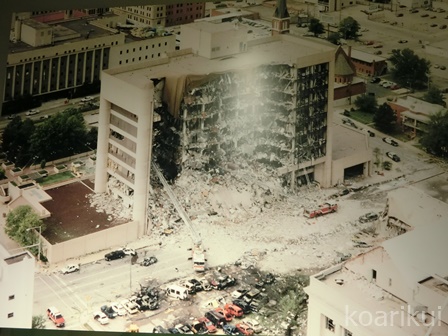 Amazon.co.jp: 三菱重工ビル爆破事件2冊 狼の牙を折れ 爆風 テロ 東アジア反日武装戦線 時限爆弾 腹腹時計 左翼 公安 丸の内 230円検索→数冊格安 : ファッション