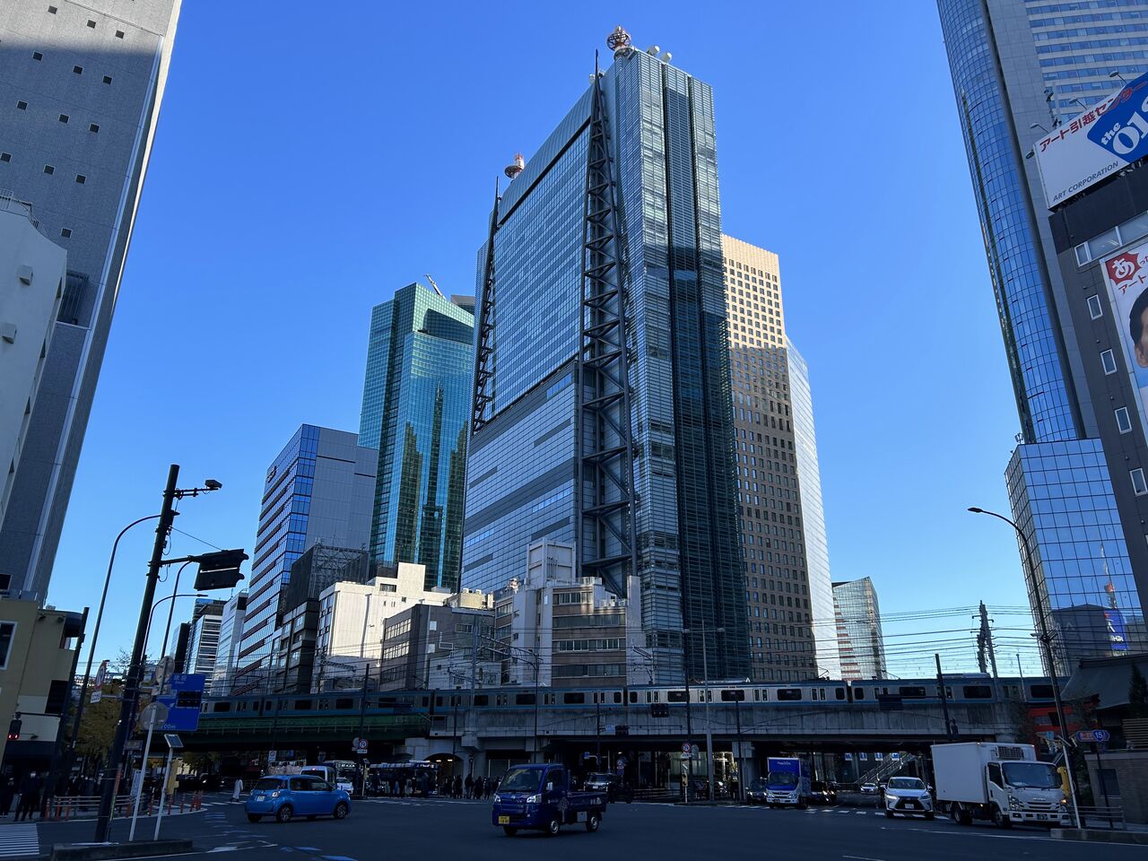 東京港区汐留 電通本社 富士通本社ビルなどの写真素材63395322- PIXTA