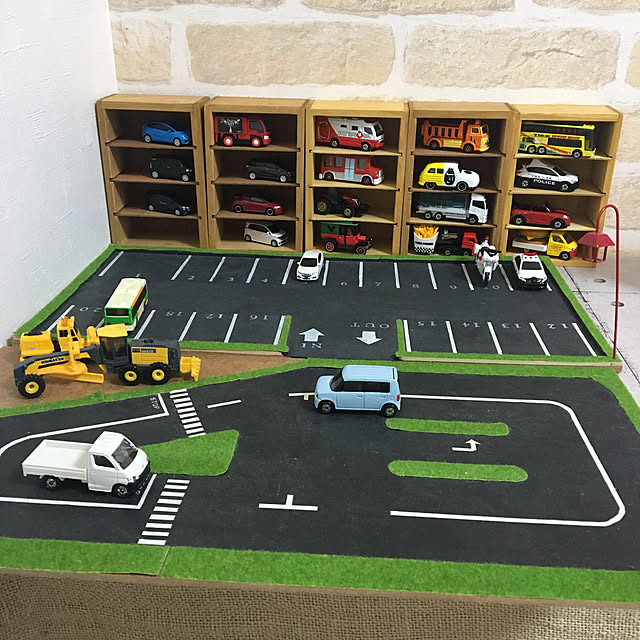 102 道路トミカタウンミニカーパーキングシート駐車場シートプレイシート軽量収納 - メルカリ