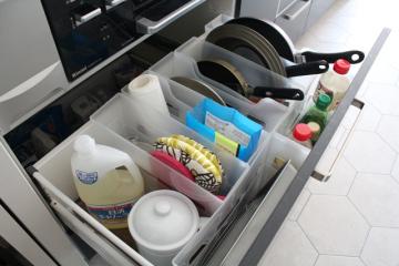 フライパンスタンドのおすすめ21選。縦置きと横置きに対応したモデルもご紹介