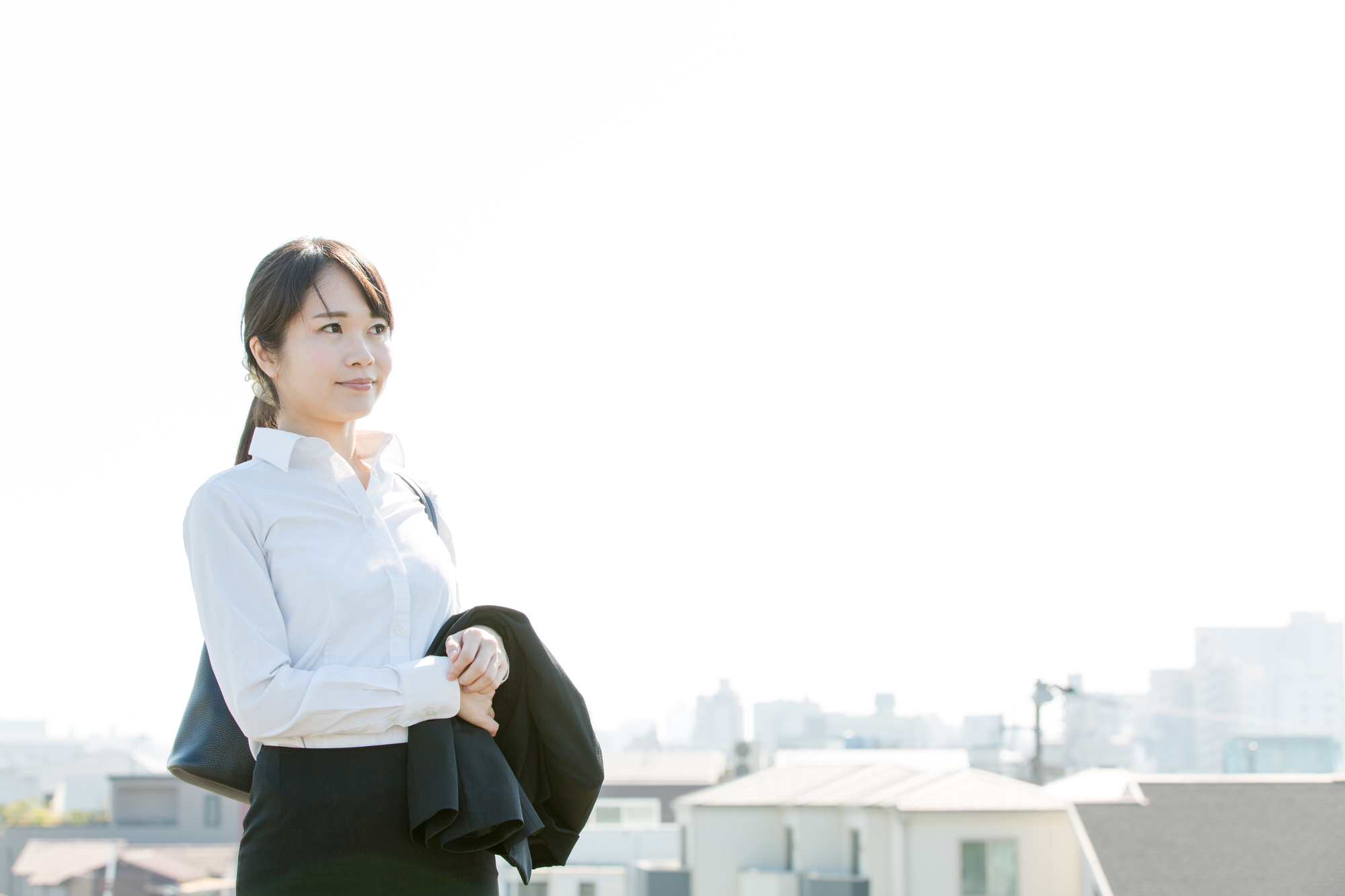 30代女性向け 転職面接時の服装は？選び方のポイントや注意点をチェック