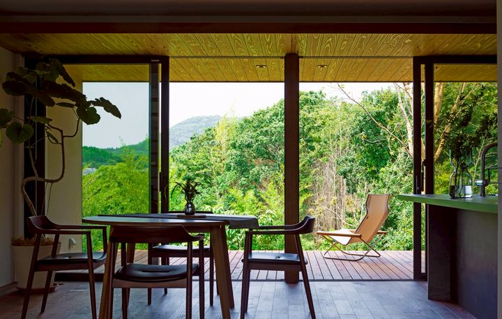 日下部建設株式会社 R+house飛騨下呂市・高山市・飛騨市・郡上市の新築注文住宅. 忙しい毎日の中でも、家族との時間を大切にしたい。対面キッチンなら、料理をしながら自然と家族とのコミュニケーションが生まれます。対面キッチンキッチン特集 ______