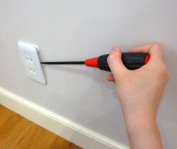 コンセントカバーの外し方コンセント交換 壁用