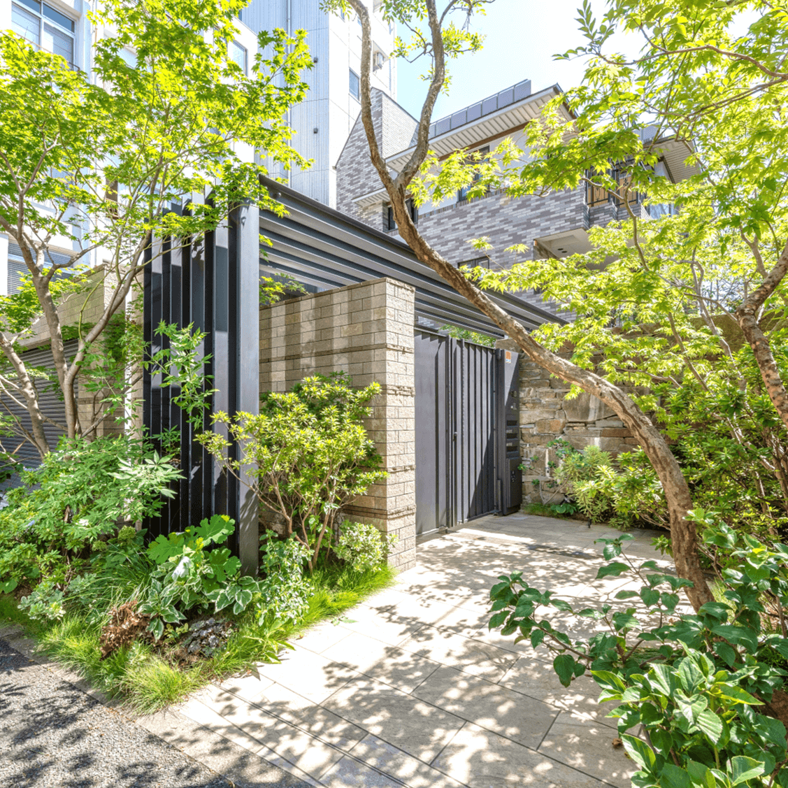 兵庫県の外構施工例一覧 ヨド・アプローチ・境界・工事費用250万円まで -金額の高い順- 画像表示 外構工事のガーデンプラス