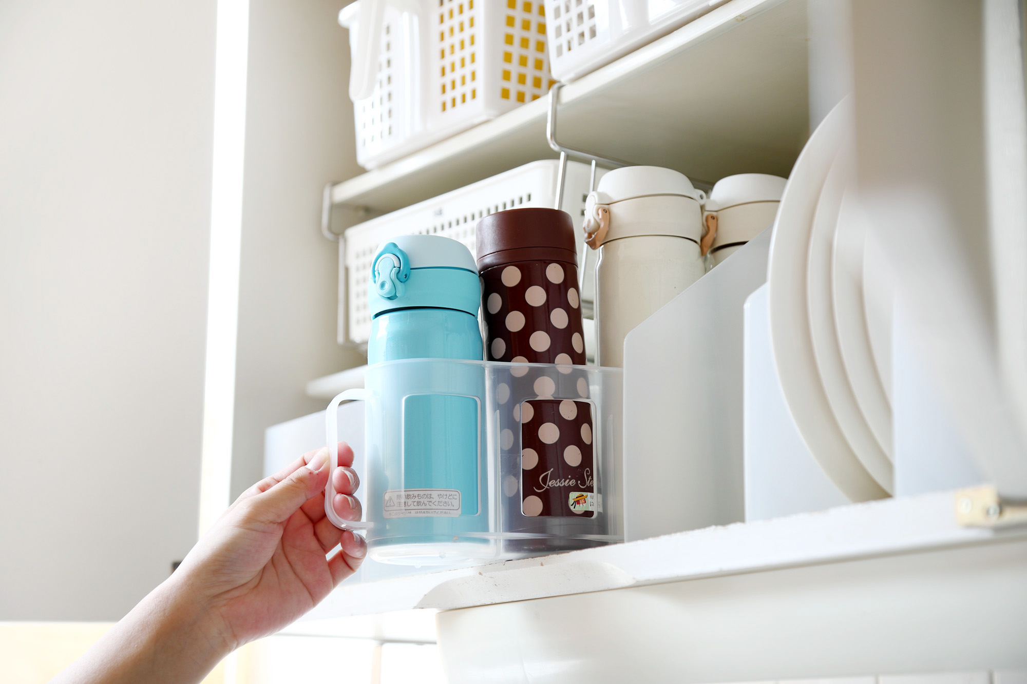 ダイソー 冷蔵庫のゴチャゴチャが解決！万能すぎる「収納ケース」想像以上の使い道に感動です