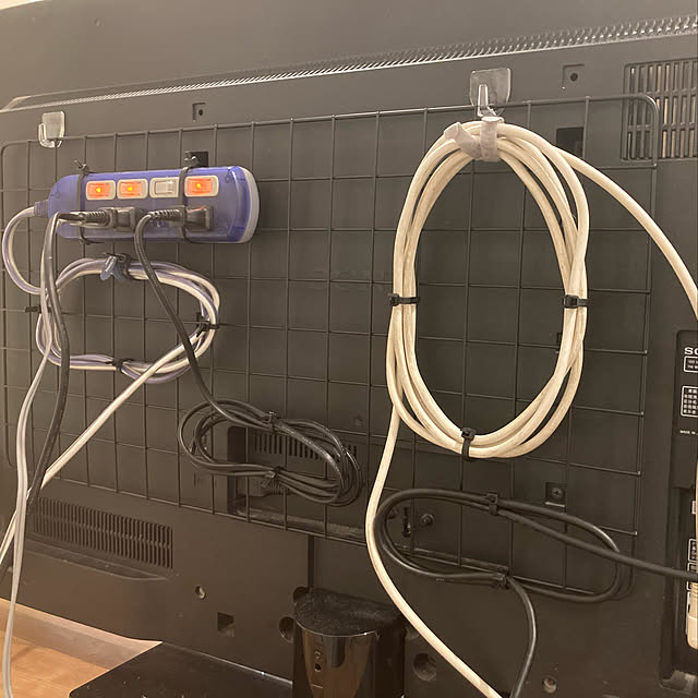 ぐちゃぐちゃな配線をスッキリさせる便利グッズ教えちゃいます！ - 土岐市、多治見市、瑞浪市のパソコン修理専門サービス