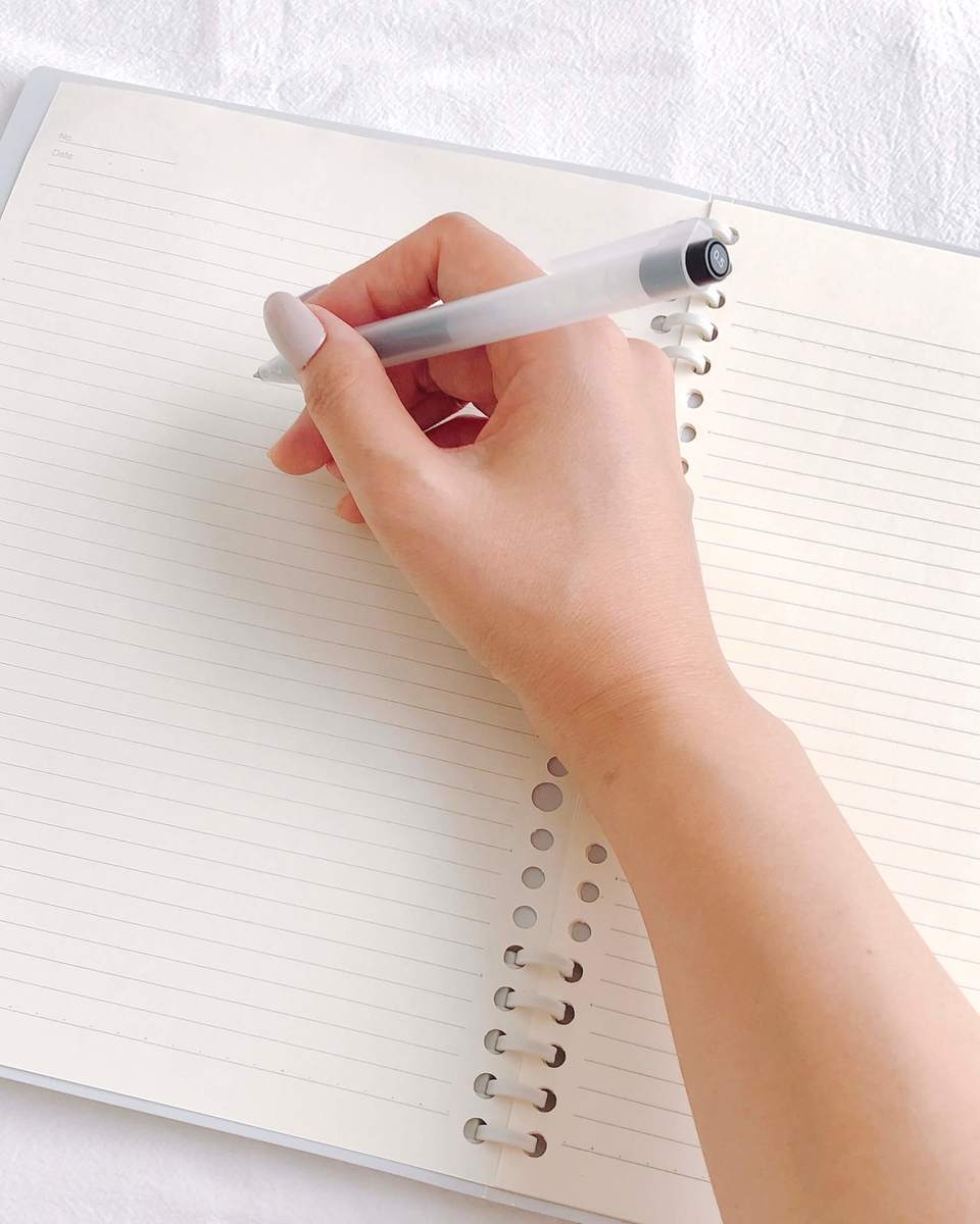 ルーズリーフパンチ 使い方ソニックTikTok