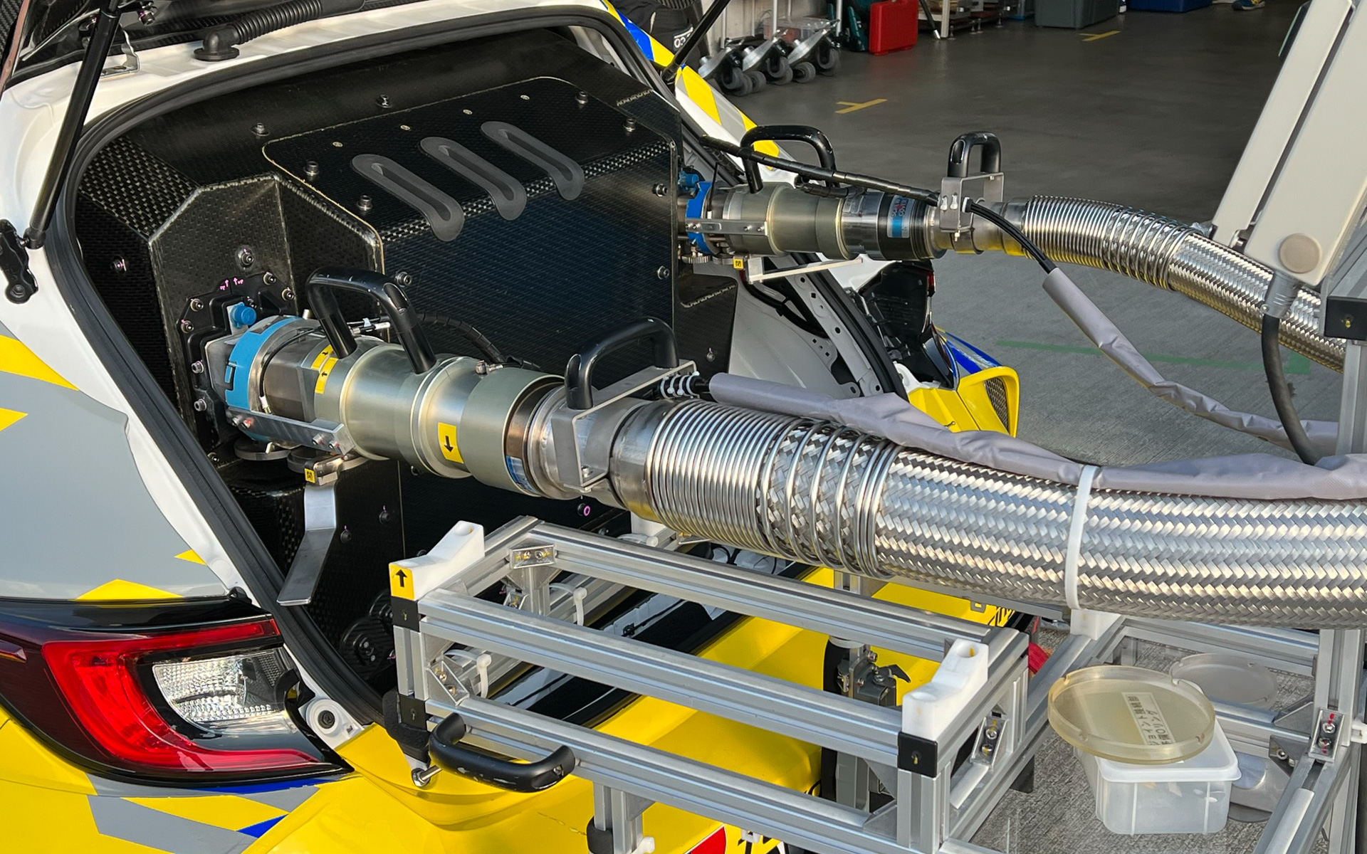 新型燃料電池車「MIRAI」発表会トヨタ自動車株式会社 公式企業サイト