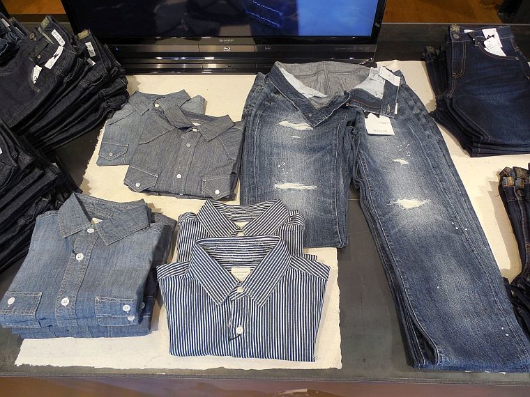 リーバイスLevis メンズ 501 オリジナル Help Me Out Circular リサイクル ジーンズ デニムパンツ ジーパン海外通販Levi's リーバイス 「MADE IN THE USA」「501」デニムパンツ ストレート デニムパンツRight-onライトオンワールド オンラインストア