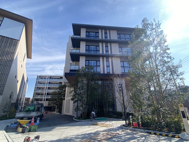 川崎市多摩区 向ヶ丘遊園ダイエー跡地にできる商業施設＆プラウド向ヶ丘遊園の敷地配置図が出ていました。号外NET 川崎市多摩区