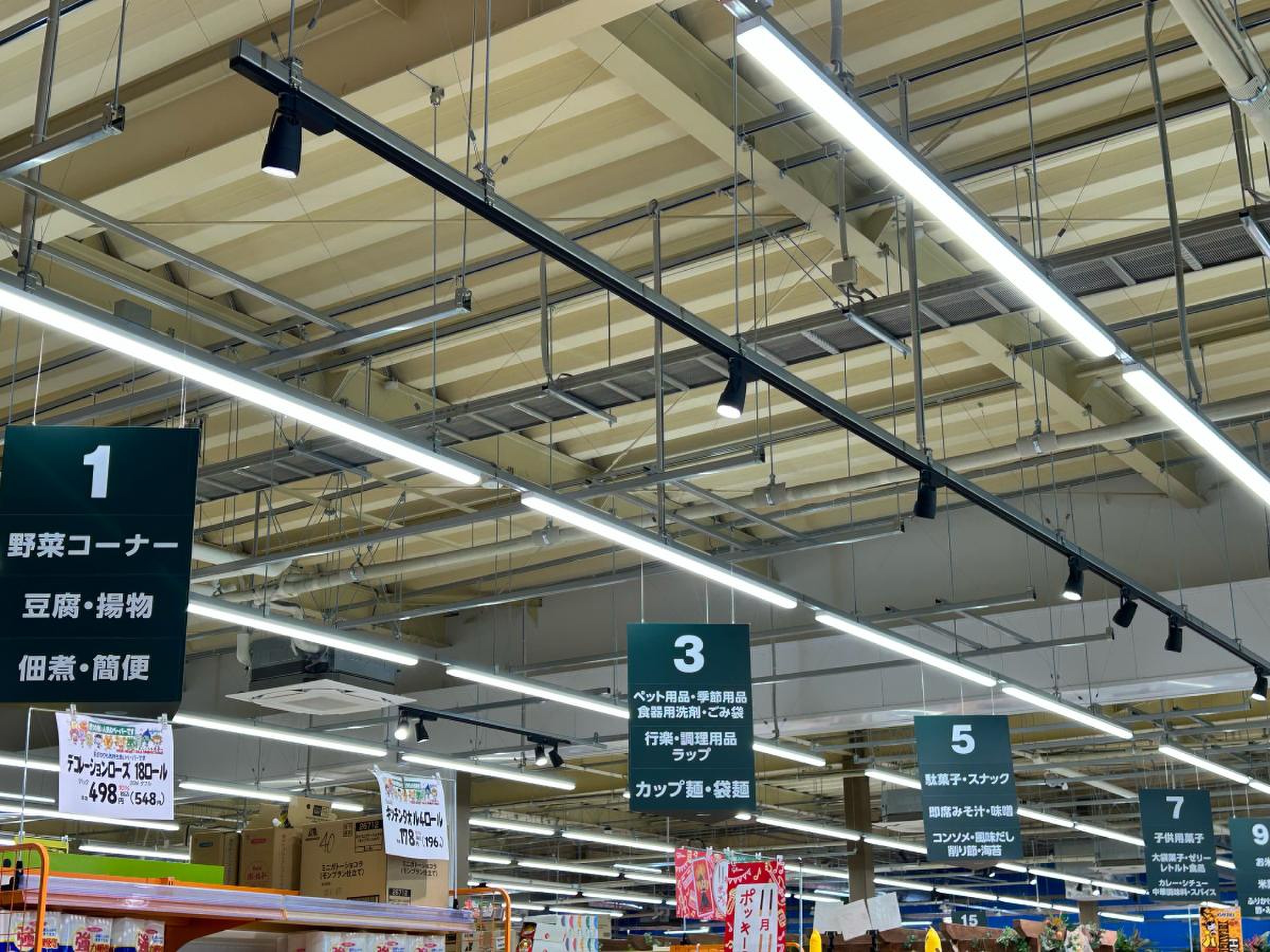 ネイビーシャツをビジネスで着こなすには？マナーや着こなしを徹底解説！ANSWER