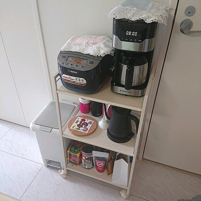 キッチンワゴン 引き出し 扉収納 コンセント キャスター付き 炊飯器 電気ケトルの収納に便利なスライド棚付き レンジワゴン※代金引換不可-ユアサプライムス.com