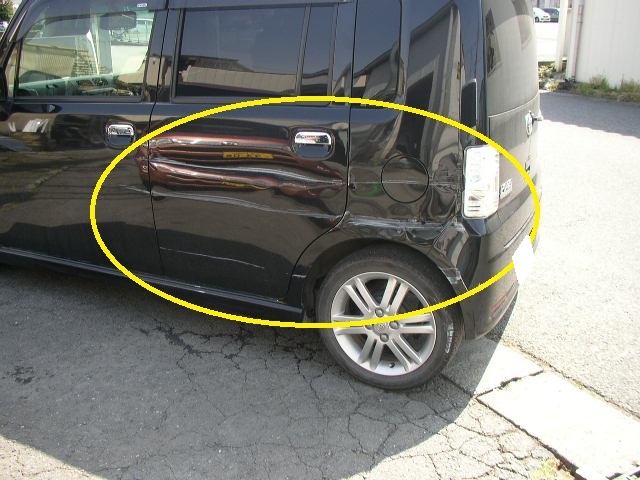 車の塗装について質問です。ガードレールに擦って 』 ホンダ ステップワゴン のみんなの質問