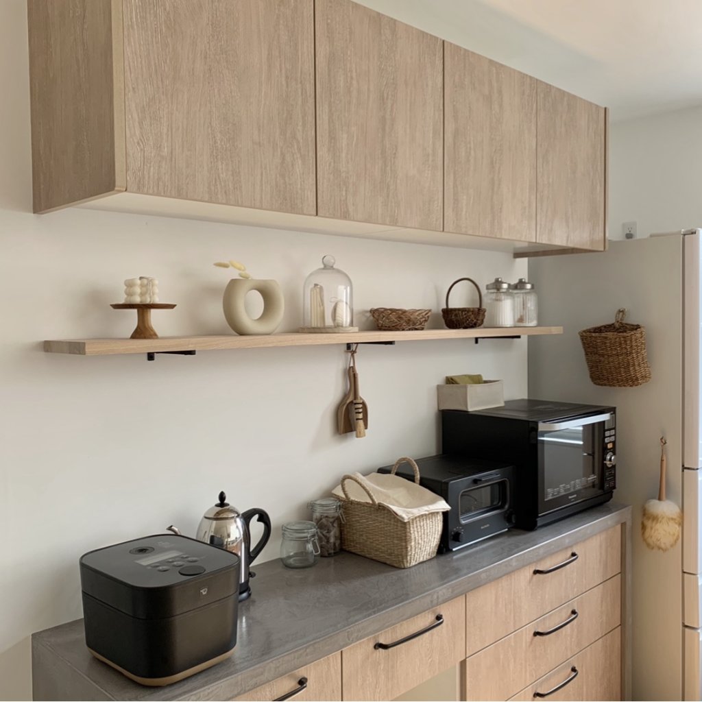 三郷町 ブルーグレーオーク色のキッチンスタッフブログ高栄ハウジング香芝市・橿原市の新築・注文住宅・分譲地・ZEHの住宅会社