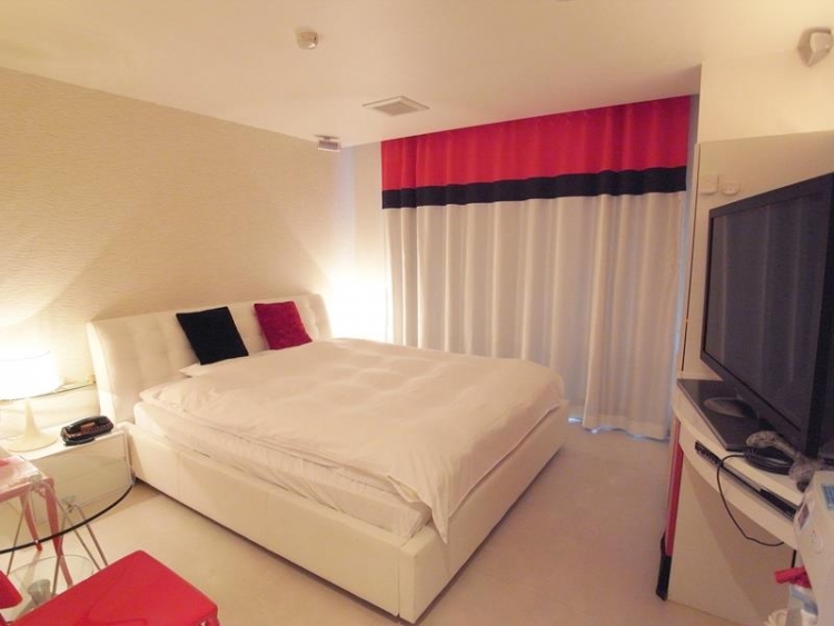 👈ラブホ選びに困ったらここ✨ ＼2024年11月18日で閉館予定行くなら今しかないっ!!!! 今回は東京都東村山にある バニラリゾート東村山の302号室「Luxury」をご紹介🐼 バリ風リゾート度 🐼他のお部屋はこちらでCheckしてね✨ @hotel_sara_group - - -ℝ𝕆𝕆𝕄