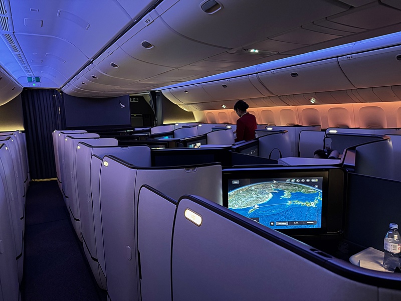 連載コラム 空旅のススメ「長距離機材を日本線に投入するキャセイパシフィック航空のビジネスクラスとは」旅の扉Risvel