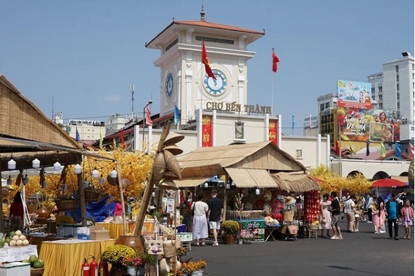 毎日19時ごろから開催！ベンタイン市場のナイトマーケットベトめし部