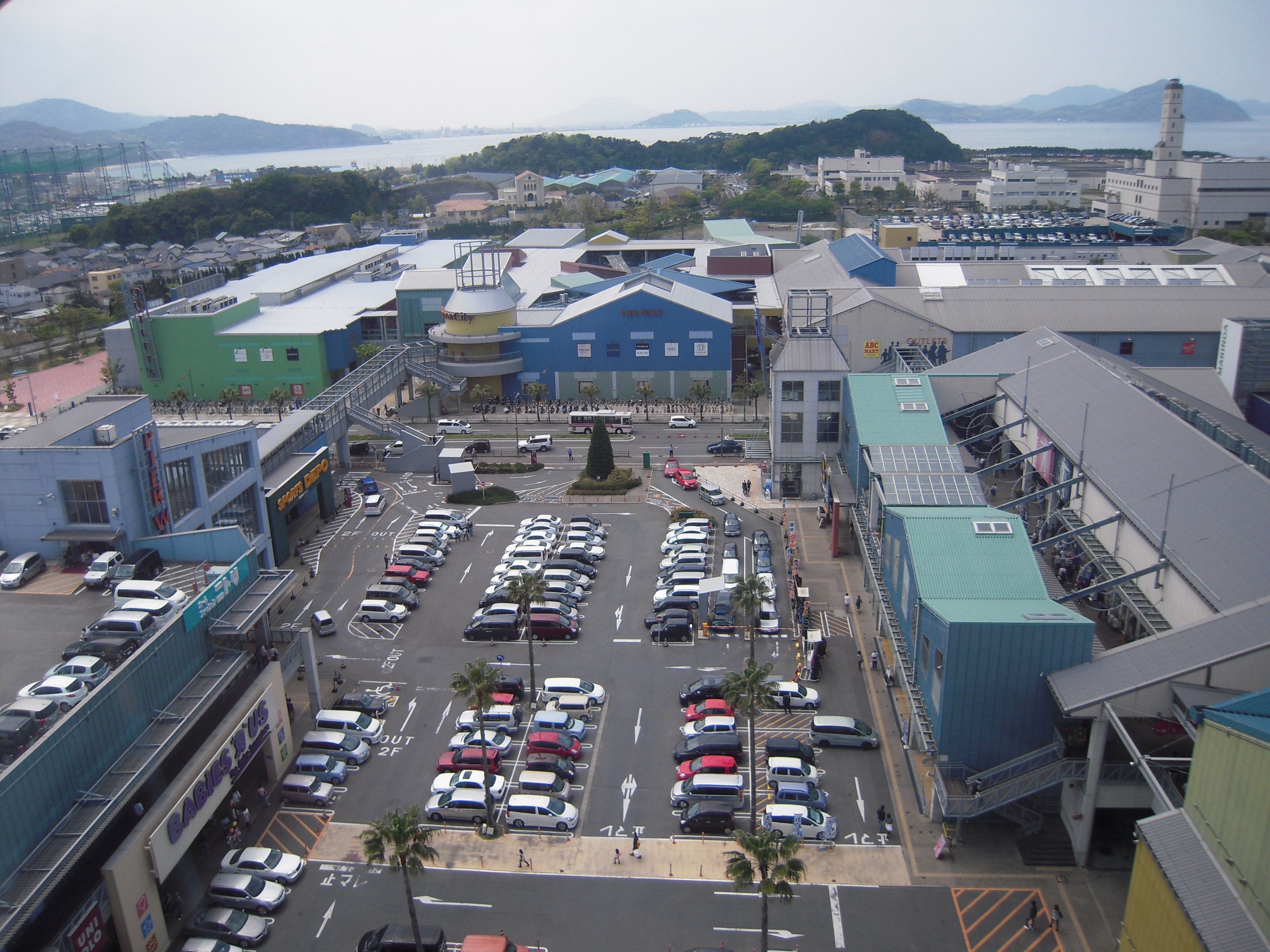 マリノアシティ福岡 WORLD OUTLET店＼GOOD BUY MARINOA!!閉館セール第2弾!! マリノア最後のサマーアウトレットバーゲン開催中！ワールド オンラインストアWORLD ONLINE STORE