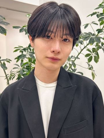 イマ旬の髪型は“センターパート×パーマ”！ヘアスタイル事例＆ヘアセットのコツを紹介メンズファッションメディア OTOKOMAE男前研究所