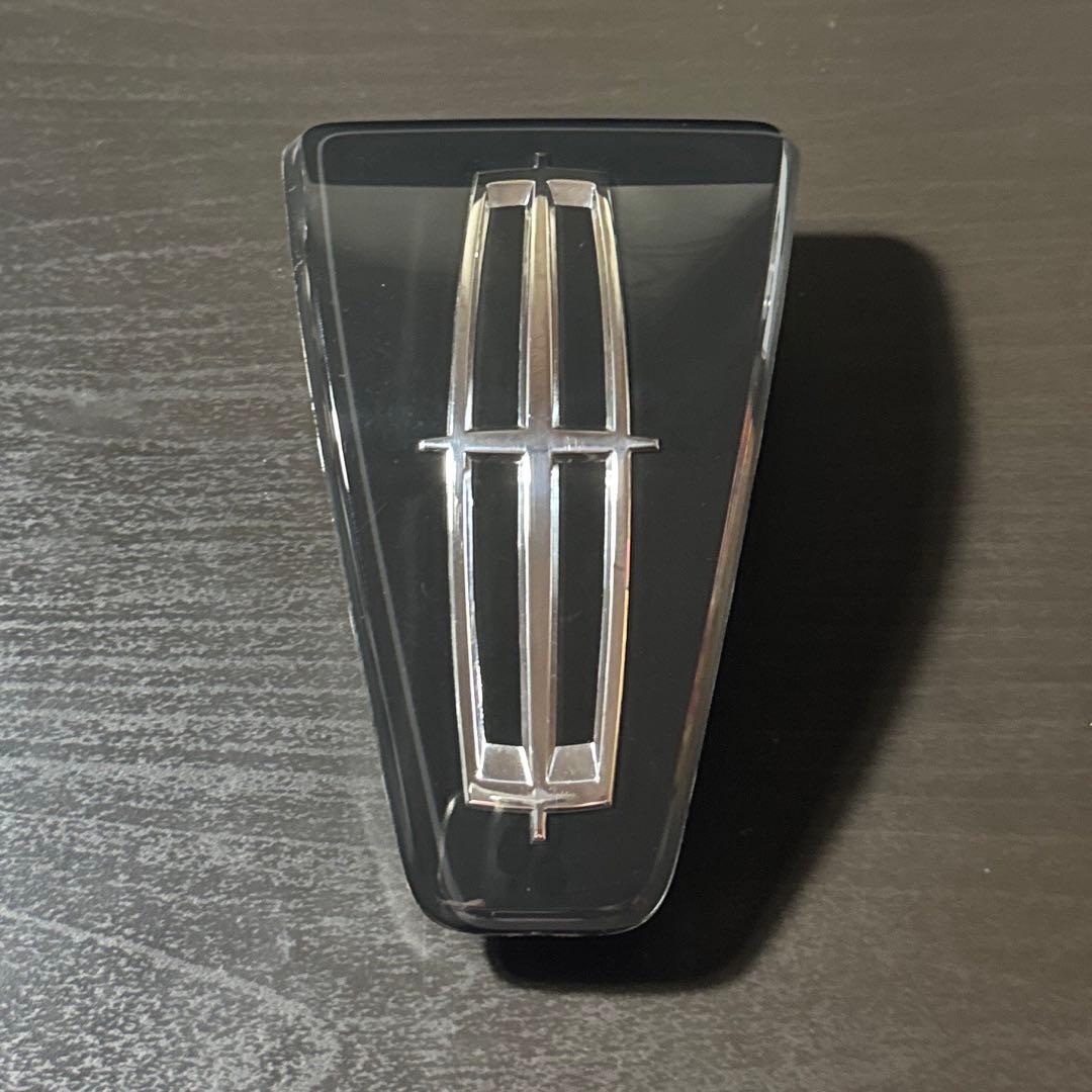 03-06y ナビゲーター 純正リンカーンエンブレム 2L7Z-7842528-CA - 輸入車 アメ車 パーツの総合通販専門店AmericanDirectアメリカンダイレクト