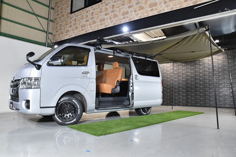 シンプル ハイエースのカスタム費用約150万円の内容 内装編福始ブログ