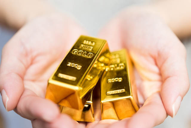 金の延棒10kgの大きさや値段ってどれぐらい？サイズ感や価格を徹底解説質乃蔵│熊本市の質屋・高価買取・販売