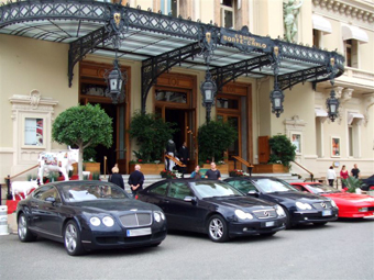 モナコカジノの象徴！カジノ・ド・モンテカルロ グランカジノカジノパレード