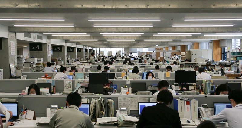 コンパクトシティで賑わい復活を目指す 秋田市中心市街地の再開発秋田駅前に暮らす