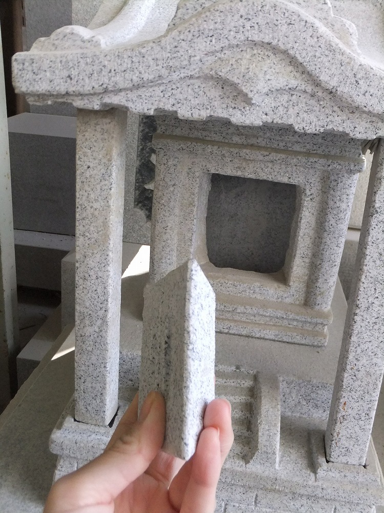 神社に祠を新設する石工事愛宕山 京都宇治市 : 岡崎市 老舗石屋㈱杉田石材店のブログ石灯篭 とうろう 庭園・神社用など石製品の製造販売