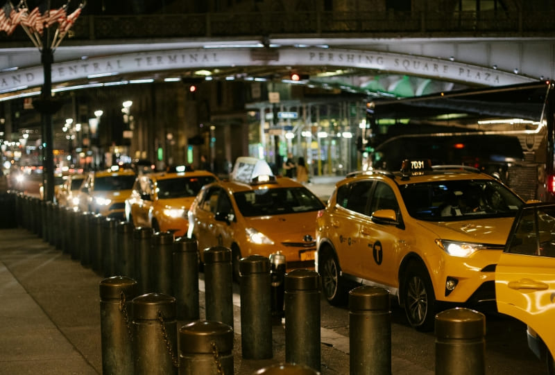 ニューヨークのタクシー、10年ぶりに値上げか