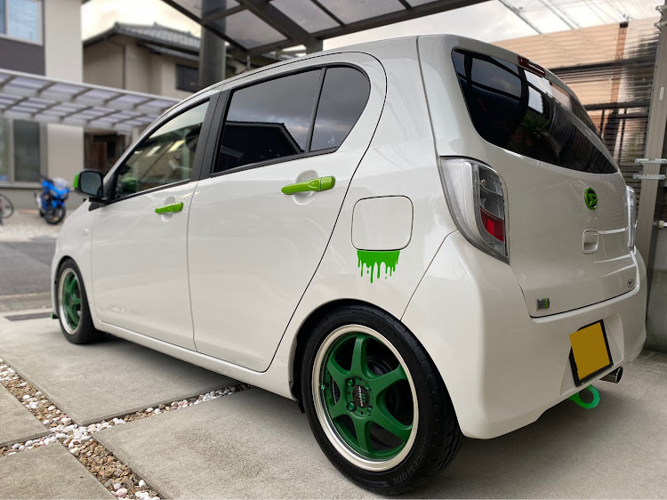 ミライース H23.9- フューエルキャップカバー アルミ製 給油口キャップ フューエルリッド ガソリンタンクキャップカバー WeCar :WeCar - 通販 - Yahoo!ショッピング