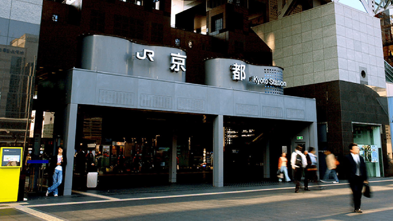 リーシングコンサルティング会社ジェイ・プランによる新しいアート事業「fence&art」。駅ビル・商業施設の工事中の“仮囲い”をキャンバスに描く意味とは。株式会社ジェイ・プランのストーリーPRTIMES STORY