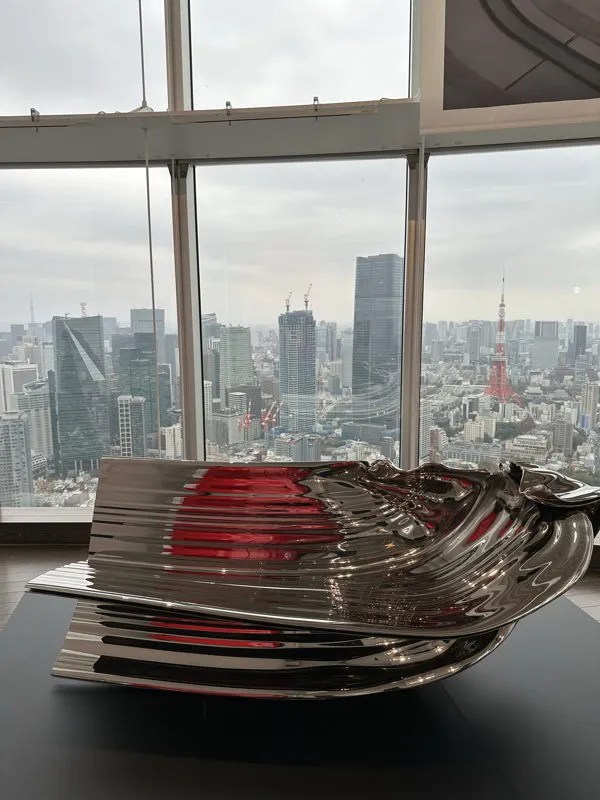 日本初プロジェクトは麻布台ヒルズ！トーマス・ヘザウィック主宰「ヘザウィック・スタジオ展」を昼も夜も東京シティビューで建築とアートを巡る®