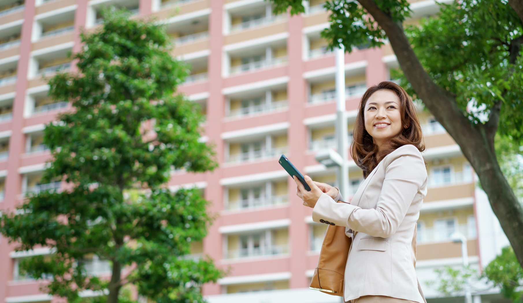 女性でディーラーの営業が大変で辞めたい！自動車営業から転職ならやるべきこととおすすめの転職先を解説キャリ索