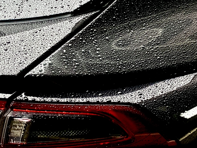 画像：「雰囲気と性能がマッチした緑色の車といえば アレ！カーキ色が似合う車たち 推し車MOBYモビー