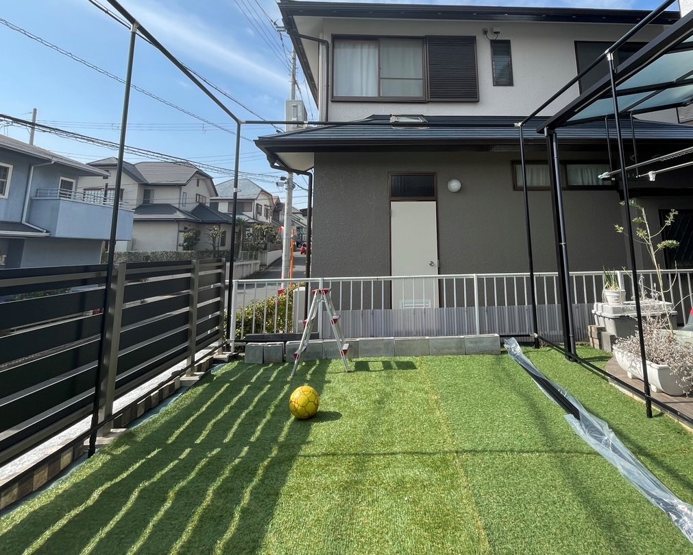 防球ネット＋人工芝でお庭をサッカー練習場にリフォーム 三郷市Ｏ邸
