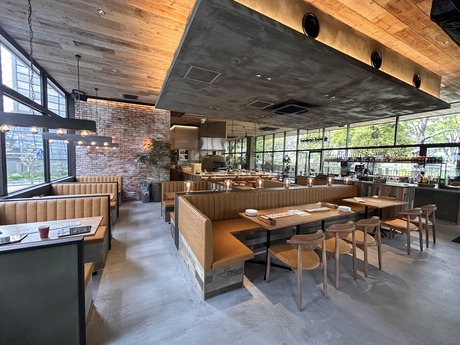 モンスーンカフェ さいたま新都心アルバイト・パート エスニックレストランのホールスタッフの求人詳細