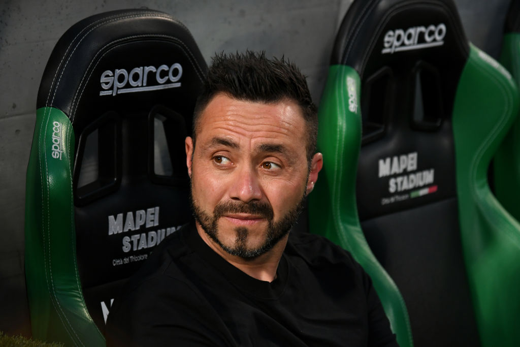 離れることが許される 」アーセナル、アカデミー出身FWが今夏退団か？ ロベルト・デ・ゼルビが獲得を熱望？フットボールチャンネル