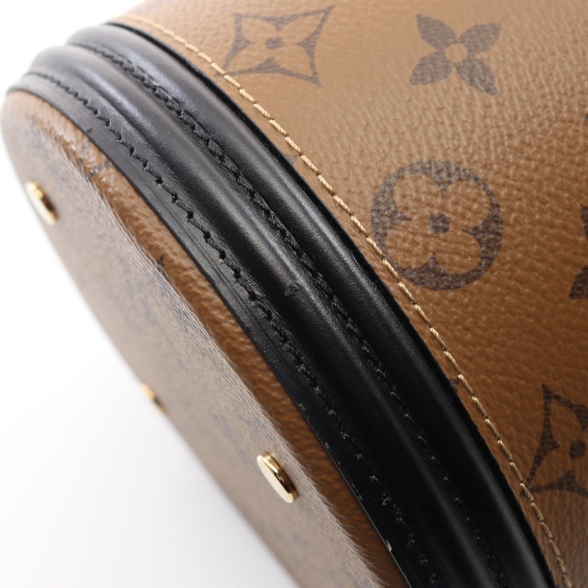 ルイ・ヴィトン LOUIS VUITTON カンヌPM ハンドバッグ バッグ レザー ヴェルニ レディース ブラック系 M53997中古LOUIS VUITTON ルイヴィトン ハンドバッグ モノグラム・ヴェルニ アルマPM M90170 デュンヌ - 中古バッグ -なんでもリサイクルビッグバン