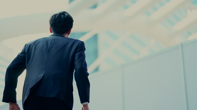 スーツ面白い - YouTube