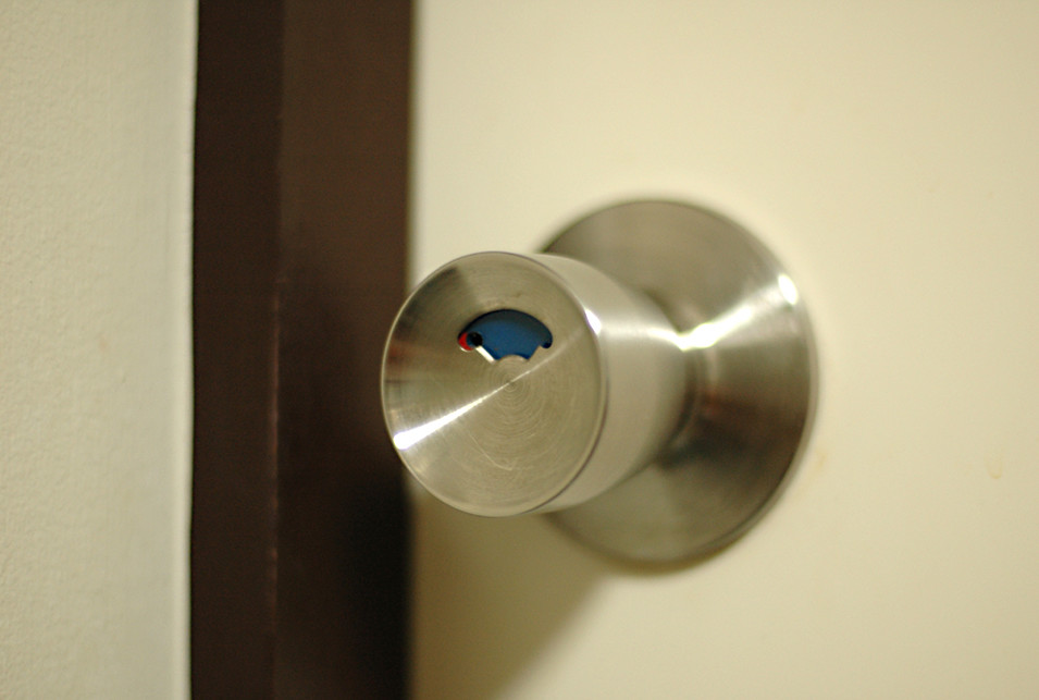 トイレの鍵トラブル解決法！緊急対応と修理・交換方法を徹底解説